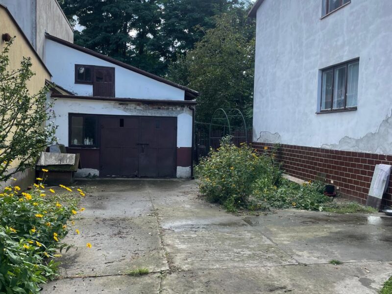 Sprzedam dom z piękną działką w atrakcyjnej okolicy (Borek)