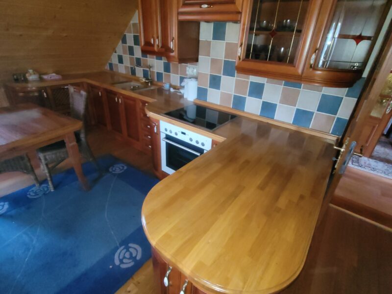 Piekny duzy dom z duzą działką (54ar)