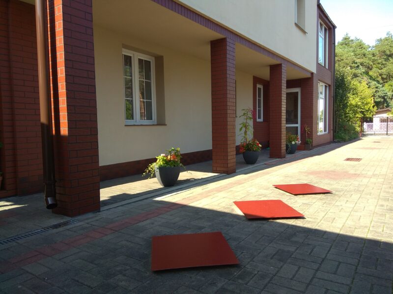 Dom o powierzchni całkowitej 186 m2 z 1993r. na sprzedaż, 500 m od tężni/basenu termalno - solankowego w Ciechocinku